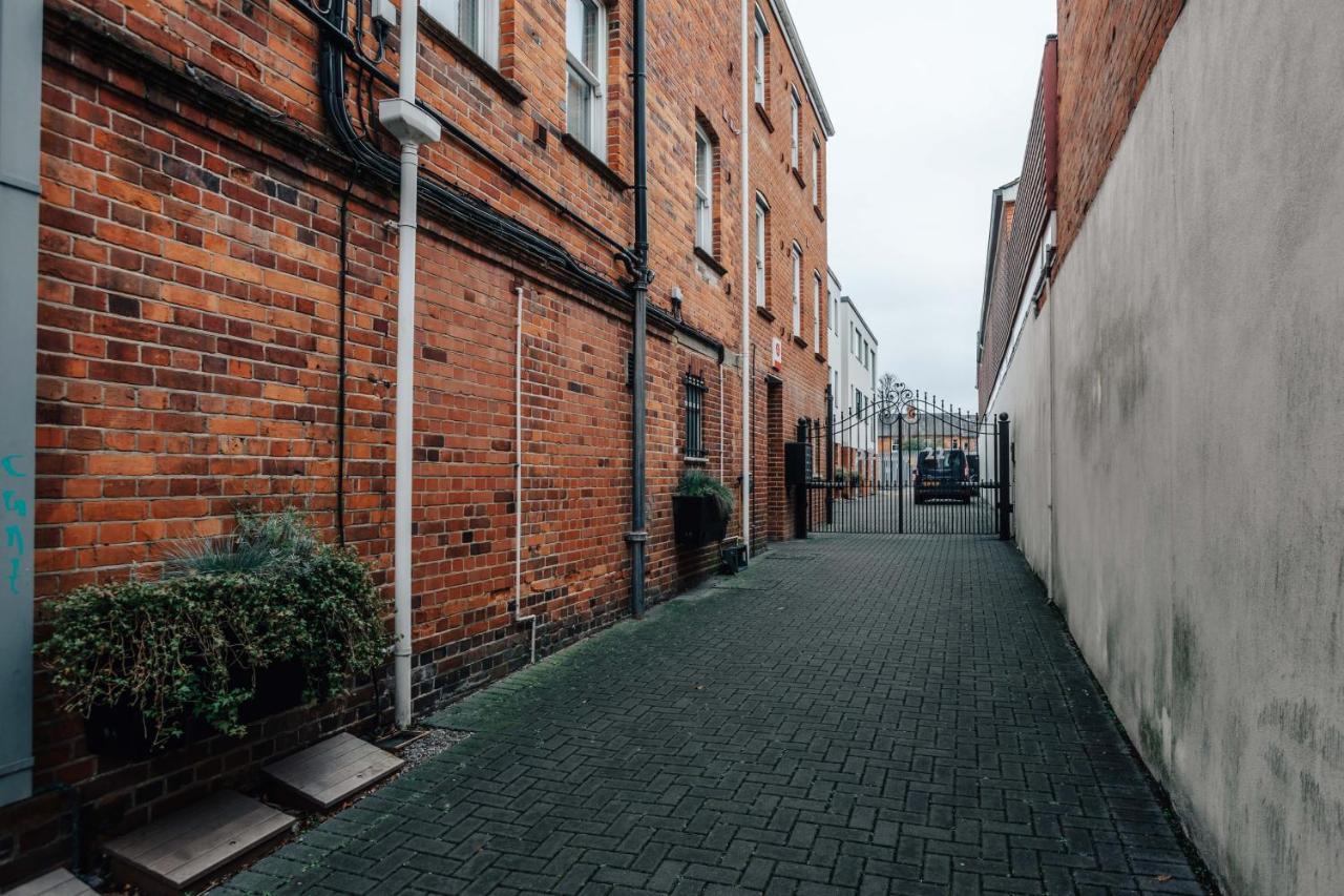 Central Modern Flat For 4-6 & Dedicated Parking Henley-on-Thames Dış mekan fotoğraf